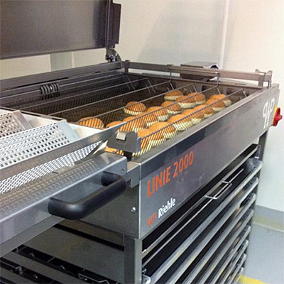 WP Bakery Group USA and swissbäkers are proud to announce that the Linie 2000A Open Kettle Fryer was installed at swissbäkers' Allston cafe!